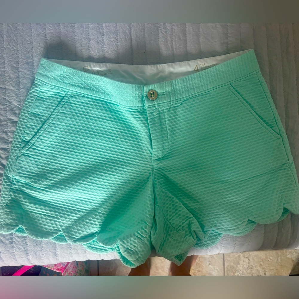Lilly Pulitzer short
